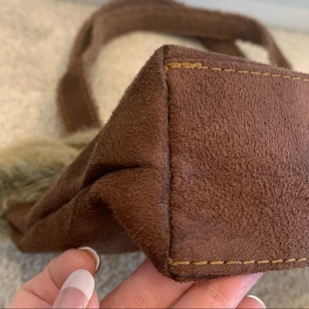 Bath & Bodywork’s Brown Faux‎ Fur Purse - Picture 11 of 15